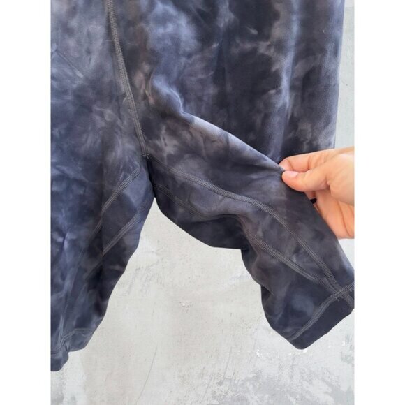 Lululemon Align Shorts 8inch Diamond Dye Grey Graphite  8 - Picture 2 of 3